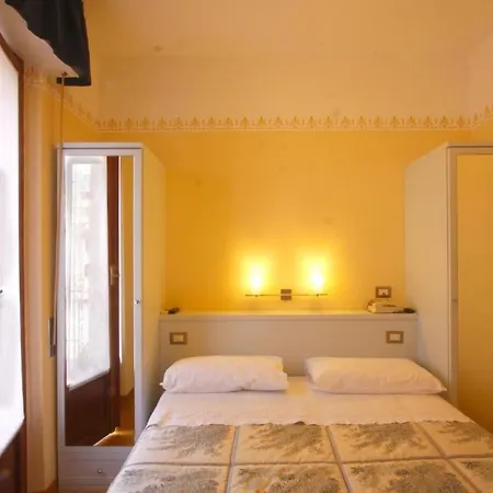 Hotel Centrale-3
